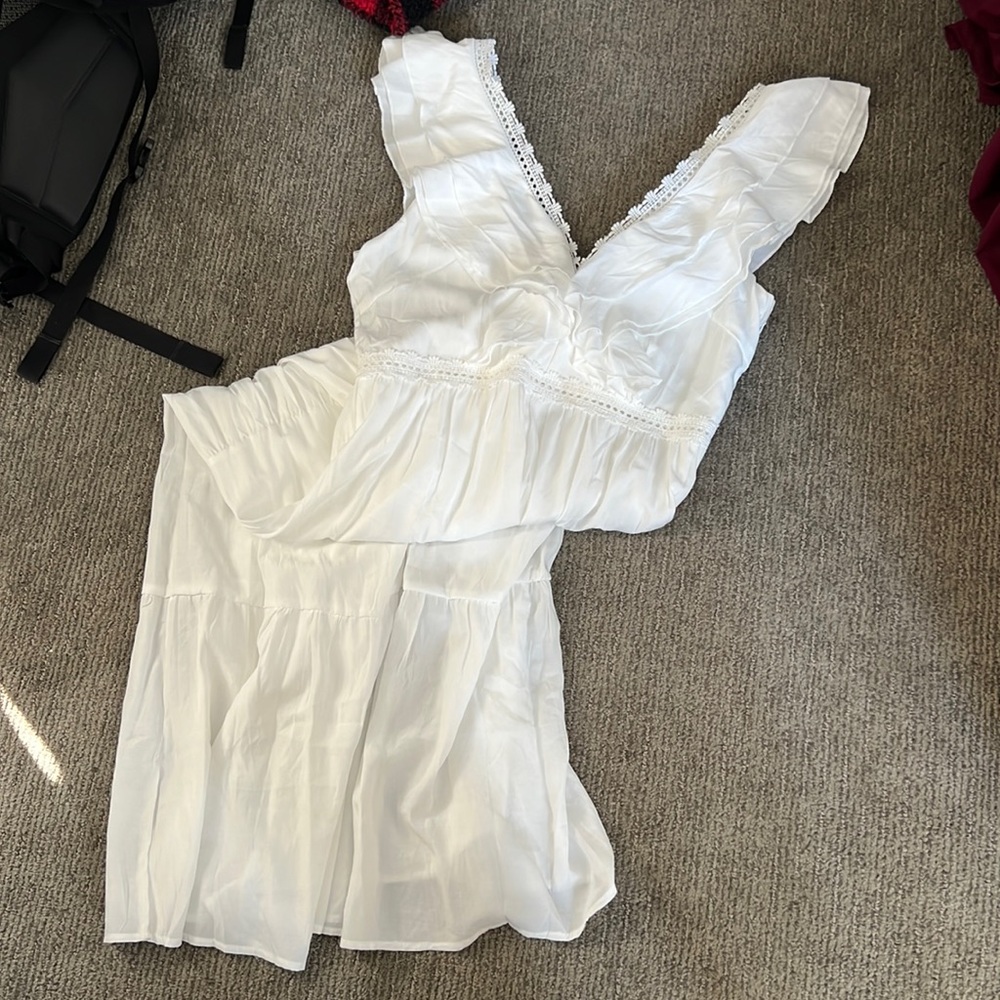 White flowy maxi dress